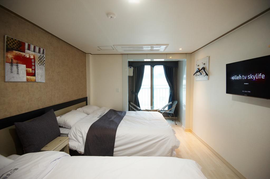 Dorcas Tourist Hostel Tongyeong Εξωτερικό φωτογραφία