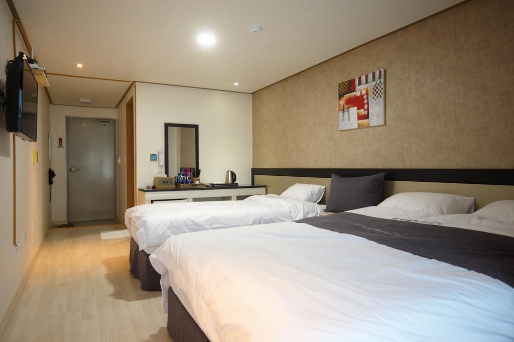 Dorcas Tourist Hostel Tongyeong Εξωτερικό φωτογραφία