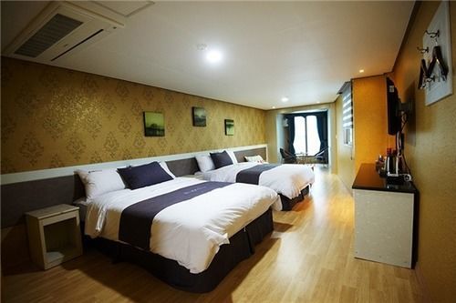 Dorcas Tourist Hostel Tongyeong Εξωτερικό φωτογραφία