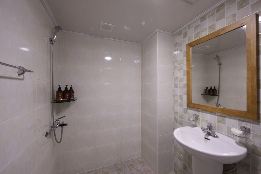 Dorcas Tourist Hostel Tongyeong Εξωτερικό φωτογραφία